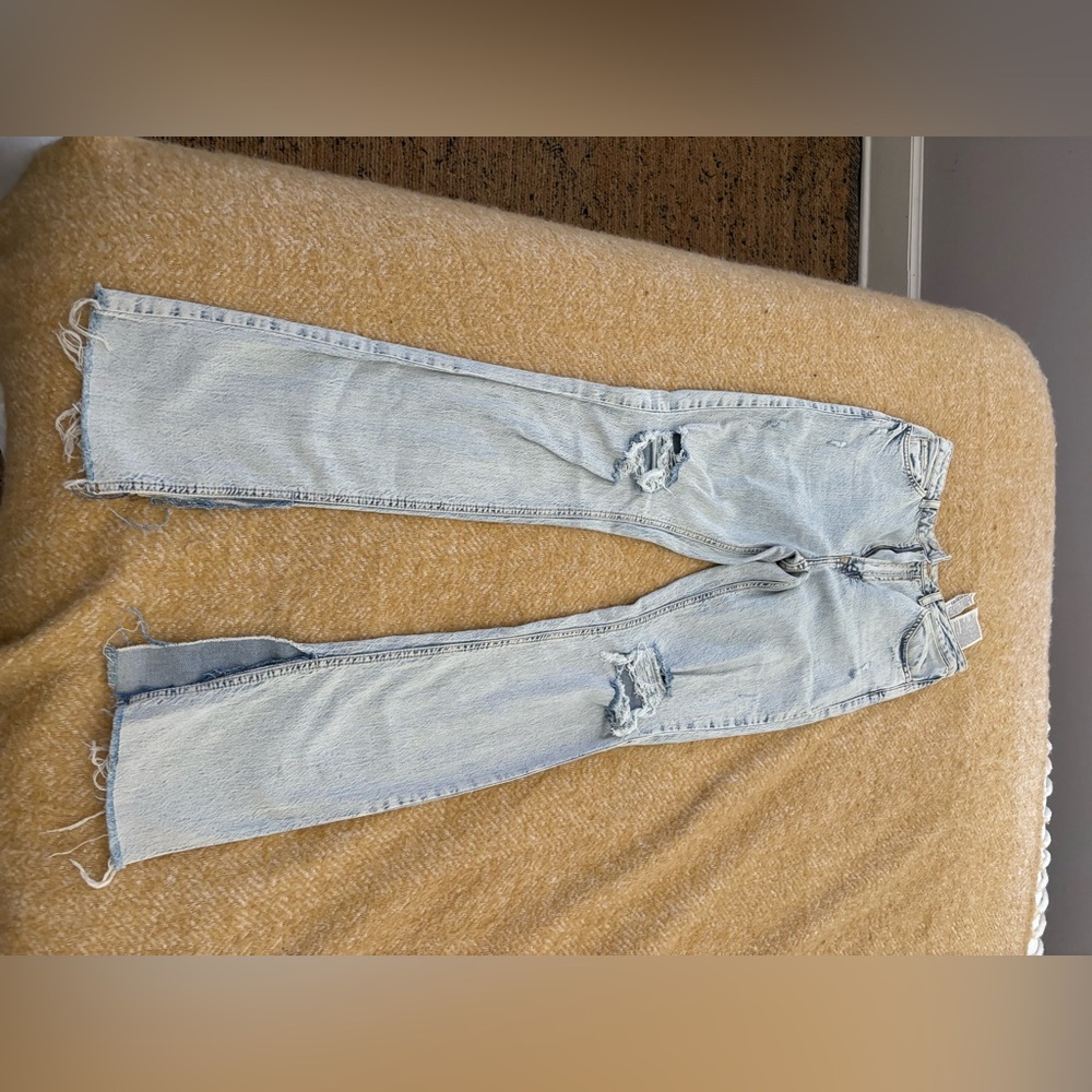 Light Blue Distressed Women's Jeans Zara